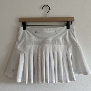 Lululemon White Circuit Breaker Skirt